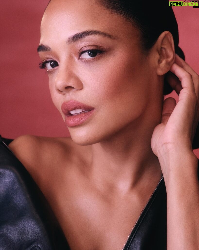 Tessa Thompson Instagram - The way I look at someone who *votes* (or reminds me to hydrate)

feeling powerful in Lip Power shade 109 by @armanibeauty #armanibeauty 💦💄💦