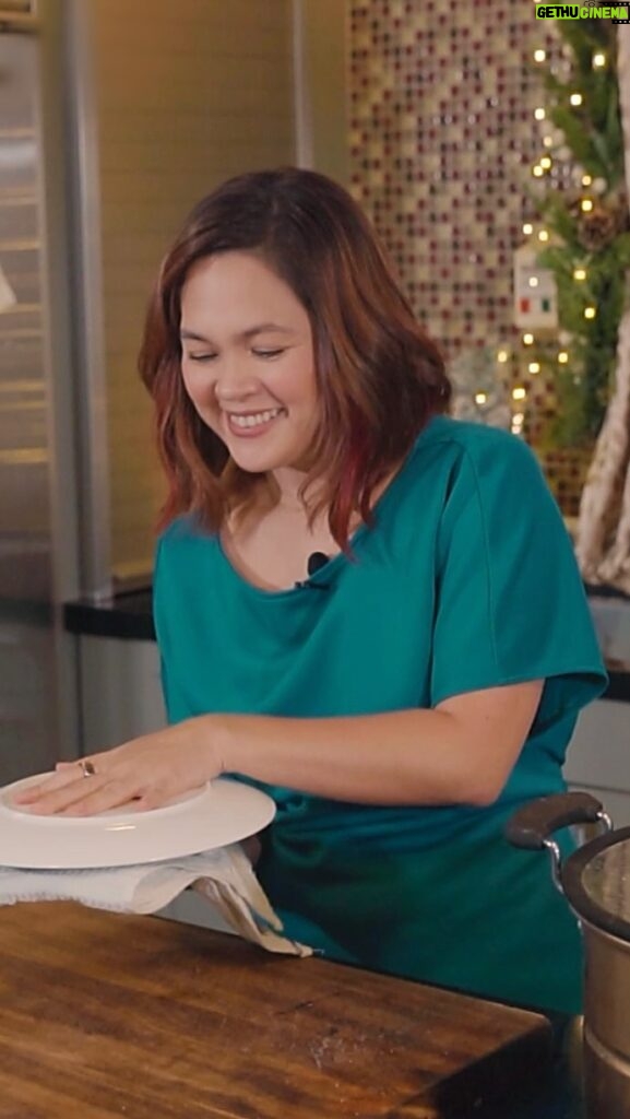 Judy Ann Santos Instagram - The best way to close the Christmas feast is with a good dessert - Leche Flan! Siyempre this classic Filipino favorite dessert ay di makukumpleto without the milky and creamy taste of Eden Cheese, at may twist pa akong dinagdag! Watch this video to see what I add to my Leche Flan for that full-flavor kick!

Discover more Christmas Recipes at CheeseAnything.com! 

#IbalikAngSarapNgPaskongPinoy #EdenCheese