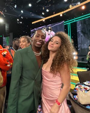 Sofie Dossi Instagram - What a great night @streamys 💗  #streamys