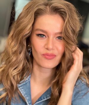 Burcu Biricik Instagram - 