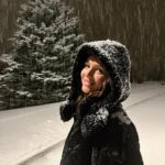Rachel Cook Instagram - Winter days ❄️🌨️ Loving the winter vibe this year. Feeling inspired & capable… Can’t believe 2022 is already coming to a close. And so excited and thankful for another unpredictable magical year.
