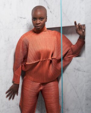 Danai Gurira Instagram - “You just have to throw your heart out there and do your utter best and bring as much excellence as you can to something, and then the rest is up to the hearts that receive it.”

Had a blast sitting down with @theamazingmagazine to discuss my exposure to collaboration and creativity growing up, my everlasting passion for activism, and of course, Black Panther: #WakandaForever. 

Editor-At-Large @the_zenjendaya 
Photographer @raynefitton 
Stylist @donaldlawrence8 
Makeup @makeupbytym 
Art Director @jordangoli 
Video Editor @leiphillips 
Digital Tech @mitchellguerrerophoto 
Photo Assistant @justsumguy_does_stuff 
Cape   Pants   Shoes @maisonvalentino