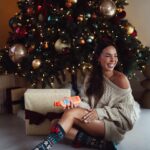 Stéphanie Durant Instagram - Hiver = hydratation ⛄️🤍

Toujours avec la crème iconique de Mixa qui fête ses 25 ans cette année ! 
Le produit iconique que tout le monde connaît et utilise depuis des années 💕 
Une formule revisitée beaucoup plus naturelle ✨ #mixa #laitcorpsréparateur #25ans