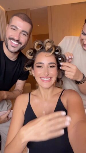 Amina Khalil Instagram - BTS from Vogue Arabia’s Ball of Arabia ! This one goes out to the Dubai glam squad the AMAZING work of @hindash who is an extraordinary artist with such a humble heart and im so lucky to have had this chance and become friends and the loveliest @maggiesemaan who gets it just right ✨ @voguearabia #gottalovetheprep