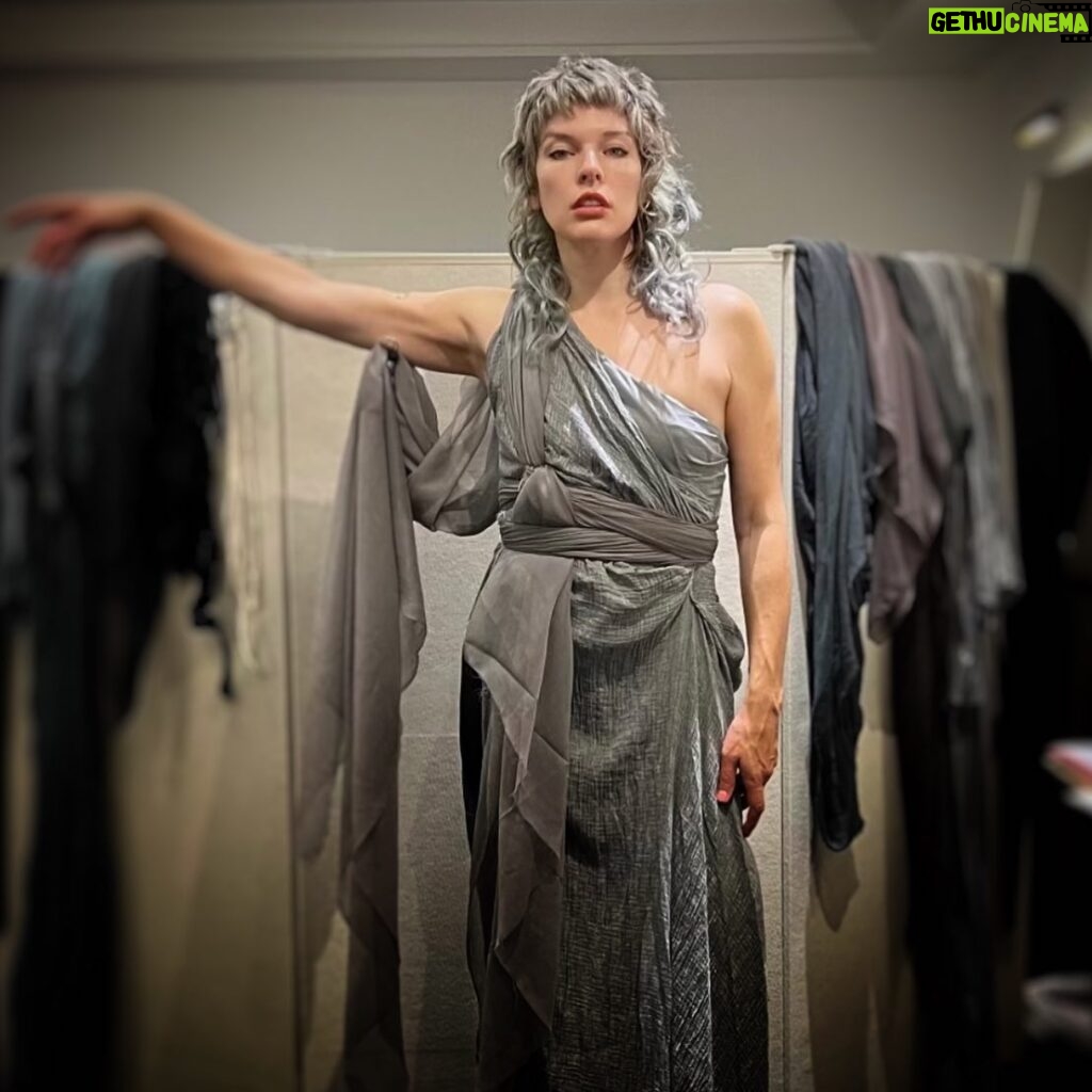 Milla Jovovich Instagram - Happy Birthday to me from the Lost Lands!! Do I really need to put my actual age? Nah, google it😂. The schedule has been crazy, we’ve been working long and weird hours and I’m too tired to do any nice selfies on the weekends so I decided to post this awesome pic of my early costume fittings for my character “Gray Alys”. It’s beautiful and an interesting little glimpse behind the scenes.😘 Added plus is that I don’t have to actively do anything like my make up or get ready so I can post in my pj’s.🥳 I have to say how grateful I am today. It’s been over 3 years since I’ve made a movie. First I was pregnant, then COVID hit 2 weeks after our 3rd baby was born. We’ve been developing this movie for over 6 years and I can’t imagine a better present than to be finally working on it and also having my family with me. You know what’s also an incredible gift on my birthday? All of you. I’m very surprised and super happy that so many of you have kept on following me, even though I’m sure I’ve made posts that you disagreed with or didn’t share my belief in. It’s amazing to have a network of people out there who are as wonderful and supportive as you and show me so much love again and again, year after year. Thank you.  Xo m💋💋💋❤️❤️❤️
Hair: @ward_s_official 
Costume: @milenajaroszek

P.S. a few of my friends were like (loud whisper) but you did another movie over the summer. This isn’t the first one you’ve done since COVID. And it’s true. But that movie “Breathe” is an ensemble cast and I couldn’t bring my family with me. That’s makes a huge difference.  So this is the first film I’ve done with my husband where I can pester him about script notes till he’s going blue in the face and just being able to have the family circus around. So even though I was wrong, I was also right. And it’s my bday so no one better challenge me on it😂🥷🏿