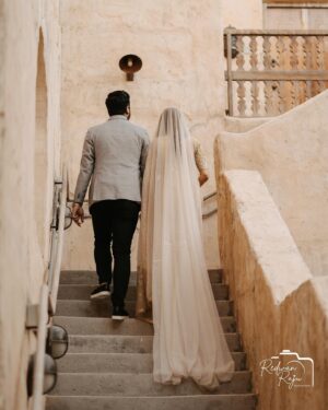 Bidya Sinha Saha Mim Instagram - 365 days later, and I'm still crazy about you.
Happy anniversary my 🖤

Thank you @redwanrajuphotographydxb For capturing such a beautiful moment for us.

Saree- @naiyoree