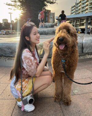 Hyomin Instagram - Moment of Love 2022 🤎
여러모로 나에겐 선물 같았던 2022년. 고마웠어~ 안녕!