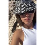 Claudia Salas Instagram - Int. 2022. Prólogo “el año que…”