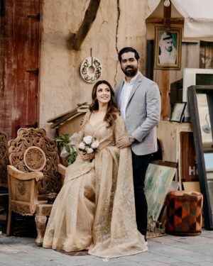Bidya Sinha Saha Mim Instagram - 365 days later, and I'm still crazy about you.
Happy anniversary my 🖤

Thank you @redwanrajuphotographydxb For capturing such a beautiful moment for us.

Saree- @naiyoree