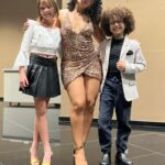 Chelsy García Instagram - Ayer en una función especial de @teachermechymovie 😍 con mis niños lindos @zoemartin.lachapell @thepedrooficial 🥰 @cheddyg 

Mi hermoso vestido es de @sandy.fashion.usa 🤩