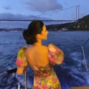 Merve Boluğur Instagram - 😂