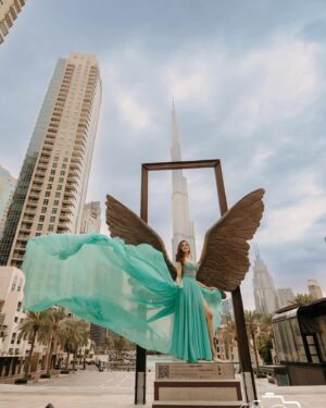 Bidya Sinha Saha Mim Instagram - Spread your wings and soar. 🖤

P.c- @redwanrajuphotographydxb 
Wearing- @meherofficials