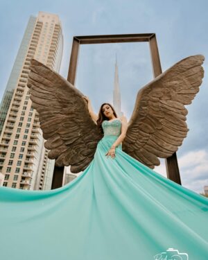Bidya Sinha Saha Mim Instagram - Spread your wings and soar. 🖤

P.c- @redwanrajuphotographydxb 
Wearing- @meherofficials
