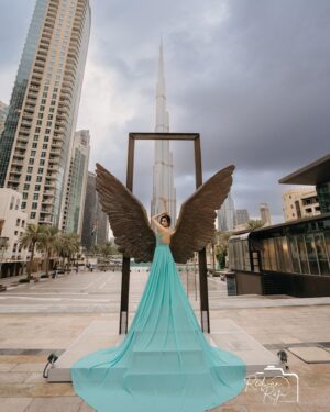 Bidya Sinha Saha Mim Instagram - Spread your wings and soar. 🖤

P.c- @redwanrajuphotographydxb 
Wearing- @meherofficials