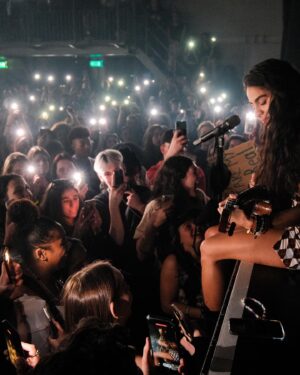 Jessie Reyez Instagram - Is it 
Proper wankered 
Propa wankad or
Propuh wankawd 
?
N e way euro tour been a vibe 🦦
