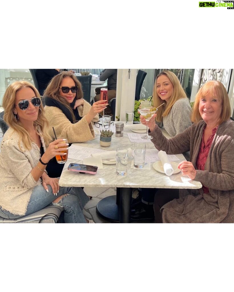 Leah Remini Instagram - Our mom has some advice to offer on her birthday! Today we celebrated our mommy. We love you mom! 

And thank you to @shuttersca for a beautiful lunch. The manager of the restaurant and great service by Fernando made everything so special.