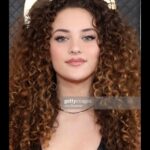 Sofie Dossi Instagram - #Grammys are about to start at 5pm PT. Tune in @cbstv 🖤
.
.Styled by @jazminwhitley