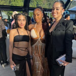 Jessie Reyez Instagram - A great day 🖤

👗@steph__major