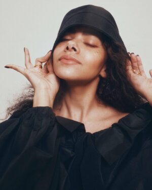 Antonia Gentry Instagram - so thankful for the feature 🥰

@FlauntMagazine

Photographed by @AlvinKeanWong
Styled by @Styledbyglo_2 featuring @KateSpadeNY @TiffanyAndCo & @Omega

Written by @Tam5ara
Hair: @TheMartyHarper
Makeup: @Misha212
Location: @CafeStudioNyc

#FlauntMagazine #TheCocoonIssue