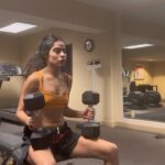 Jessie Reyez Instagram - My dog said this belongs on the grid cuz the ppl need motivation. I’ve also realized that my love language is helping the people i care about win. I wanna c the ppl I love in their glory. I wanna c u blossom. Rest is required but consistency is crucial. Be great. Also I thought it be lit if the below comment section was full of seeds of inspiration to help you continue to strive and not be passive in the face of whatever journey you’re on, so if someone decides to go diving in the comments they can leave full of drive. At the risk of redundant clichés, I’ll leave one here and end with this: 
don’t be afraid to suck, no one starts great but brick by brick you build a God damn kingdom. Xo 🖤