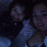 Sherlyn Instagram - Cantando en cama