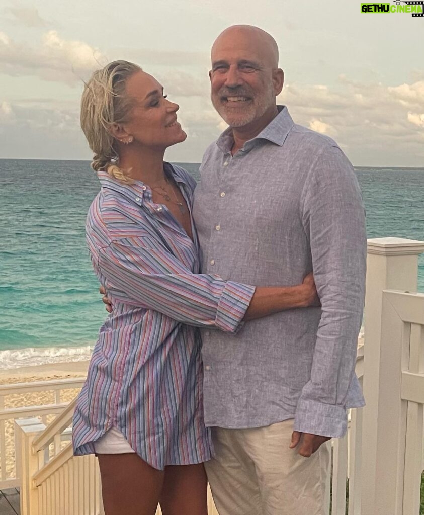 Yolanda Hadid Instagram - ❤️Living life, present and in the moment…. After my 10 month social media detox i am trying to figure out a healthy way of connecting with my online community without making it a daily thing because posting and engaging in social media can take up too many hours of my day. Maybe its the escape of the everyday struggles we all face but it also makes you disassociate from real life connections, missing out on real time conversations and blessings. I don’t know the answers but i do see the red flags, it seems like crack cocaine for the brain and the addiction is real….
I believe that there is a lot of mental health issues attached to it as well, sensory overload of the nervous system and feelings of not being good enough in comparison to others. Steve Jobs did not give a iphone to his own kids for a very good reason…  Only In time will we learn the consequences of phone and social media addictions, in the mean time try to stay present, enjoy your family time, have a cup of coffee with a friend, put your phone away when you are with young children, make those around you feel worthy of your time and attention so together we can see all the beauty life has to offer….