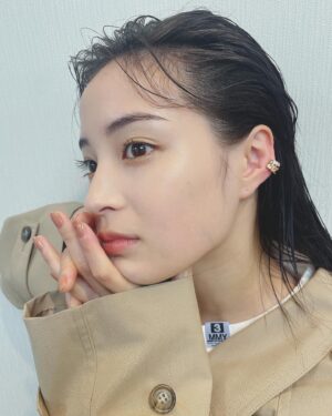 Suzu Hirose Instagram - 🫶🫶🫶
#louisvuitton　#Empreinte