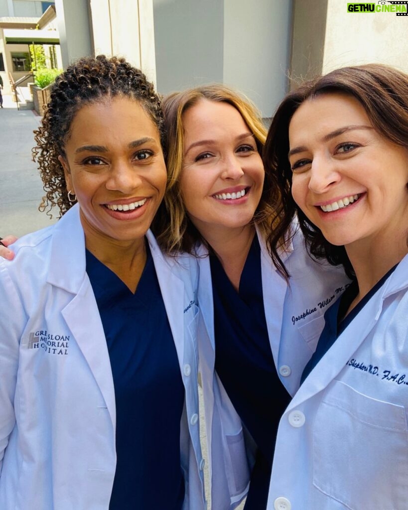 Caterina Scorsone Instagram - That beautiful person on the left is @seekellymccreary  She has been one of the most important people to me for almost a decade. She is heading out to have some new adventures and I could not be more proud to have lived and worked and loved and grown beside her all this time. Can’t wait to read the next chapter. ❤️❤️❤️