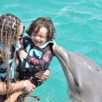 Sherlyn Instagram – @andrenuestrobebe conociendo a los delfines me da mil años de vida! 
Gracias a @dolphindiscovery por una experiencia tan bella y ayudar  crear conciencia! Es un día que no olvidaremos.
