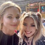 Sarah Michelle Gellar Instagram - Babies first #wrestlemania (thank you @sofi)