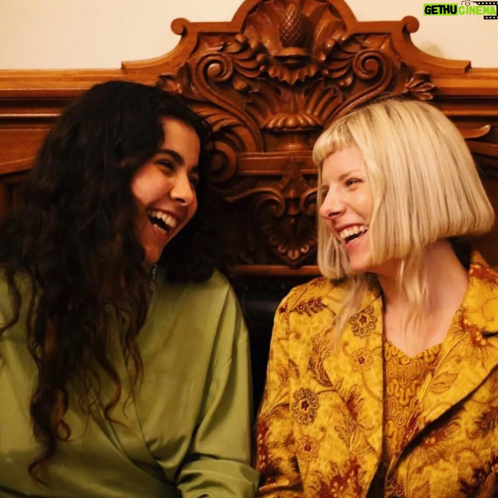 Aurora Aksnes Instagram - I had the best time with you @silvanaestradab 🌞

“Cure for me” magical Silvana version is available to the world now 🌞

Photos by @hpellerano
