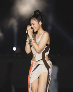 BIBI Instagram - ขอบคุณ thailand! 🙏❤️ @rollingloud @rollingloud.th @feelghoodmusic