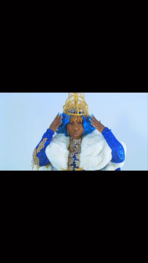 Spice Instagram - Besties Another video Just drop “QUEEN OF DANCEHALL” Official video out now 🔥🔥🔥Don’t get distracted let’s focus on our Greatness while they stay focused on us. Run this all the way Up 🆙 LINK IN MY BIO , SUPPORT THIS THE REAL WAY , IF YOU’RE A REAL BESTIE BUY AND STREAM THEN TAG ME IN YOUR STORY LETS GOOOOOOO I’m #QueenOfDancehall #Godablessme #SpiceMarley 🌎🌎🌎 3 Music videos out now