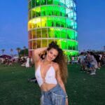 Sofie Dossi Instagram - Coachella finale 🤠