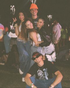 Sofie Dossi Instagram - Coachella finale 🤠