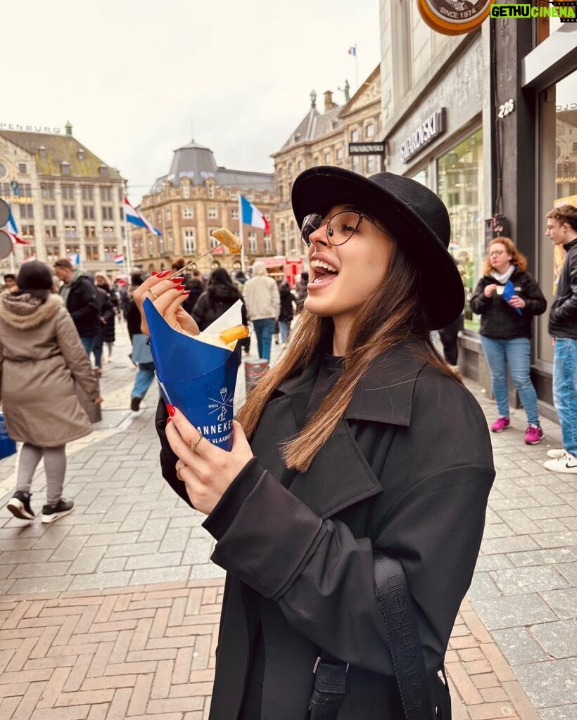 Cemre Baysel Instagram - Amsterdam! ♥️