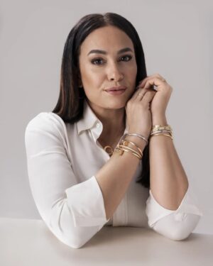 Hend Sabry Instagram - Eid vibes with #JusteUnClou and @cartier