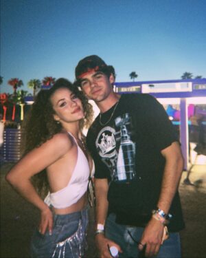 Sofie Dossi Instagram - Coachella finale 🤠