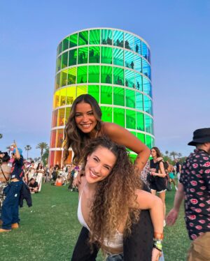 Sofie Dossi Instagram - Coachella finale 🤠