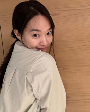 Shin Min-a Instagram - 🧘‍♀️