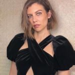 Lauren Cohan Instagram - Thank you glam fam, 🥰
for getting me ready #Upfronts

@kim_johnson_ & @ambersimiriglia 
@andrea_tiller 💋 
@seijinyc 💇🏻‍♀️ 
@christopherkane 👗 
@louboutinworld
@blisslau 
@maisonmiru
@larallan 

@amcthewalkingdead #DEADCITY