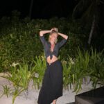 Bar Refaeli Instagram - Island life