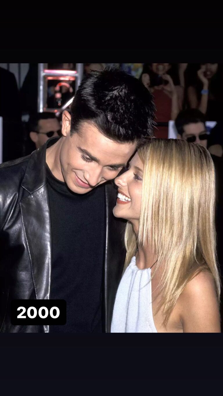 Sarah Michelle Gellar Instagram - It’s not our anniversary, or anyone’s birthday, but sometimes memories pop into your head and you just feel like commemorating. So let’s call it #flashbackfriday