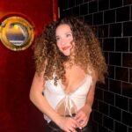 Sofie Dossi Instagram - 🖤🤍