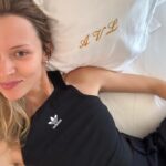 Angèle Instagram - Bye bye NYC 😇