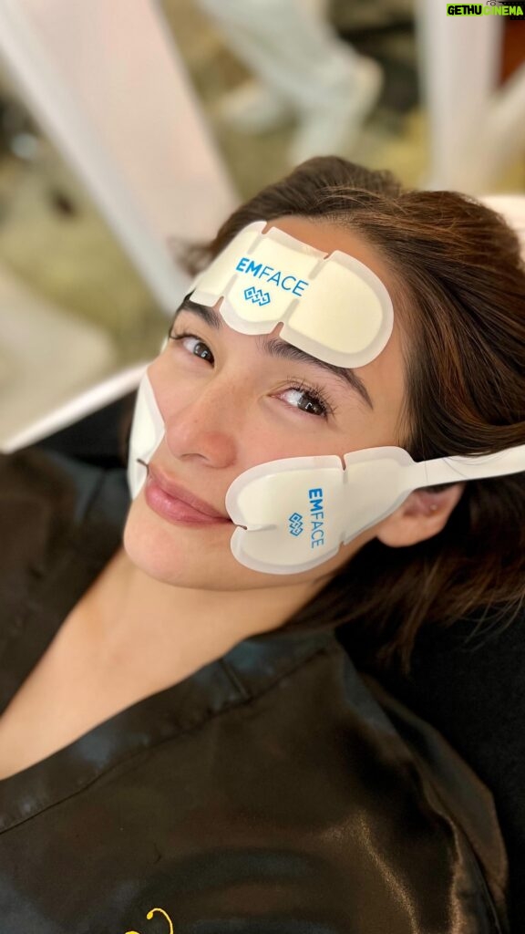 Jennylyn Mercado Instagram - Stimulate your facial muscles and achieve a tighter and firmer skin with the new AIVEE EMFACE, the Future of Face Tightening! 💙

@mercadojenny is excited to try Aivee Emface and achieve a more firmer and lifted skin! ✨

AIVEE EMFACE - is a revolution in facial treatments for it emits both Synchronized RF and HIFESTM energies, which simultaneously affects the skin and muscles. It helps with: 
✅ helps boost collagen production and elastin fibers
✅ increases the density and quality of the muscle structure
✅ lifting and tightening of facial muscles

DISCLAIMER: Treatments and procedures depend upon consultation. We highly encourage our patients to be examined by our doctors for us to prescribe the proper treatments for your skin and body concern. Treatment costs may be discussed upon consultation.

🌞 Don't miss out on our exclusive deals this summer on selected Aivee Treatments! Send us a DM to know more! 🌞

Book your appointment now by calling or sending us a message here! 

 639177283838 - Local Hotline
 639614514572 - International Hotline
 639692230499 - Whatsapp/Viber

Or you may call our branches at: 
📍 A-INSTITUTE, BGC:  63917 521 0222
📍 FORT, BGC:  63920 966 5529
📍 MEGAMALL:  63917 871 9500
📍VERTIS NORTH:  63917 164 4170
📍 ALABANG:  63917 537 4200

#aivee #theaiveeclinic #aiveeclinic #aiveeday #aiveelove #aiveeleague #facelifitng #facetightening #emface #wrinklereduction #musclestimulation #draivee #drzteo #jennylyn #jennylynmercado #reels #igreels