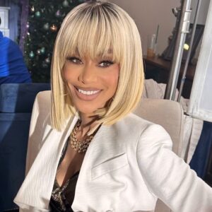 Tami Roman Instagram - I decided to smile more just so y’all know these my real teeth 😂 Happy Hump Day 💛