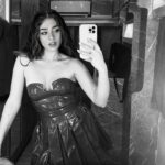 Cemre Baysel Instagram - 🌹