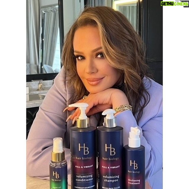Leah Remini Instagram - I've always been honest about what I do and don't do when it comes to glam. It's no secret that I get Botox, get my hair colored, and have extensions. Combine that with being 52, and I have to put more and more effort into having a good hair day. I don't do these posts often because I refuse to do posts for stuff that doesn't work. Maybe it's the Brooklyn in me, but I hate being fake and pretending to like something when I don't. So I always tell my team that I will only do these posts when something actually works. So here's the thing: @hair.biology actually works. After I get my hair colored, I usually start going grey after a few days. But since I started using Hair Biology Color sealing mask, I haven't had to get my color done that often, which saves time, money, and more damage to my hair. I don't like endorsing products that my fans can't afford. Hair Biology Full & Vibrant collection not only works, but it's also not expensive; it's available at Target! I also wanted to let you know that I'm donating a portion of the money I get for this to a foundation close to my heart. Those who know the kind of work I do know what I'm talking about. : ) 

#HairBiologyPartner #ThisIs52 #MadeForChange #TargetBeauty