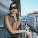 Amina Khalil Instagram - Bonjour Cannes ❤️ 

So happy to be here at @festivaldecannes 
Its a true honour to be invited to this legendary festival. 
And tomorrow, you’ll know why I’m here :) 

📸 @a_zaatar